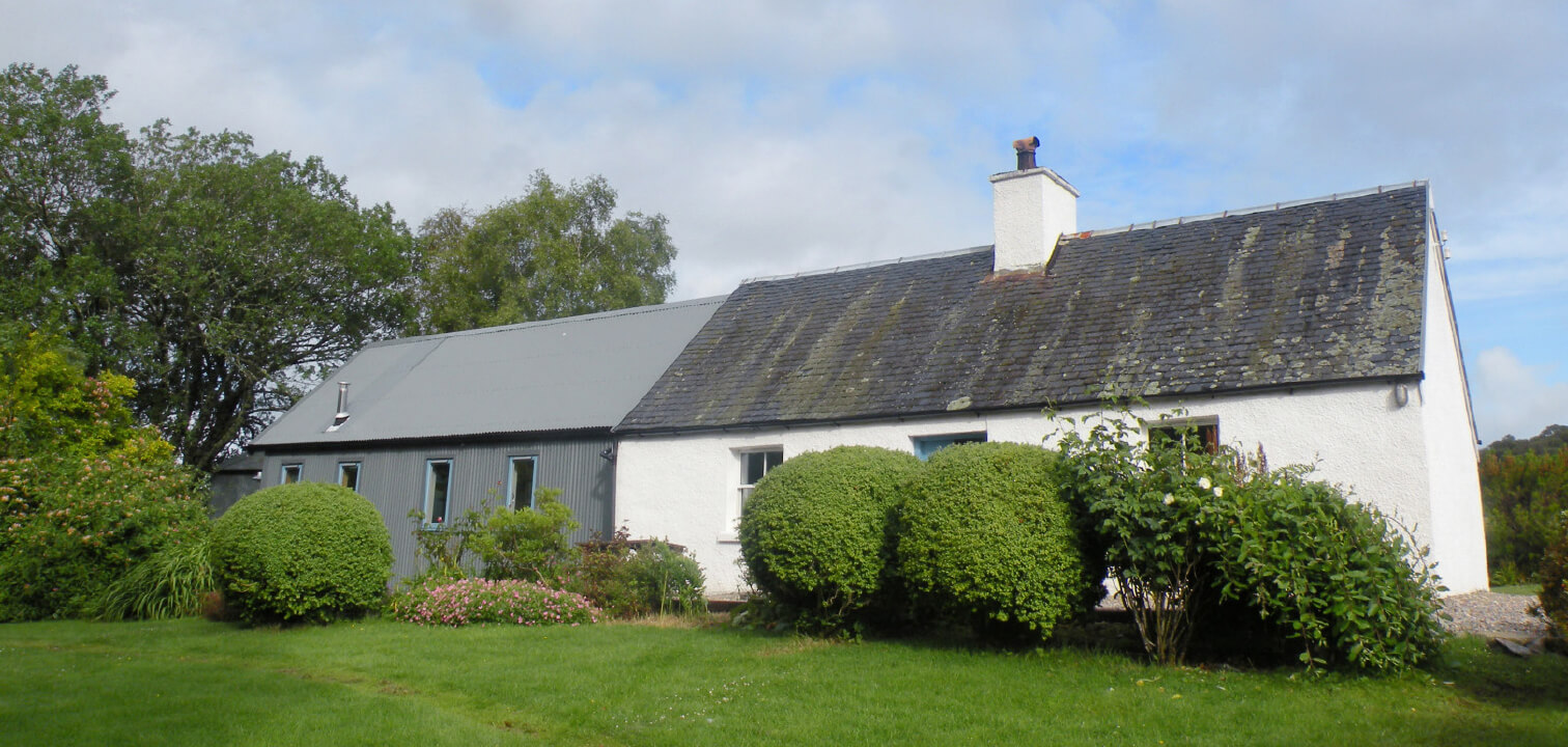Cottage and extension from garden, Dalilea Croft